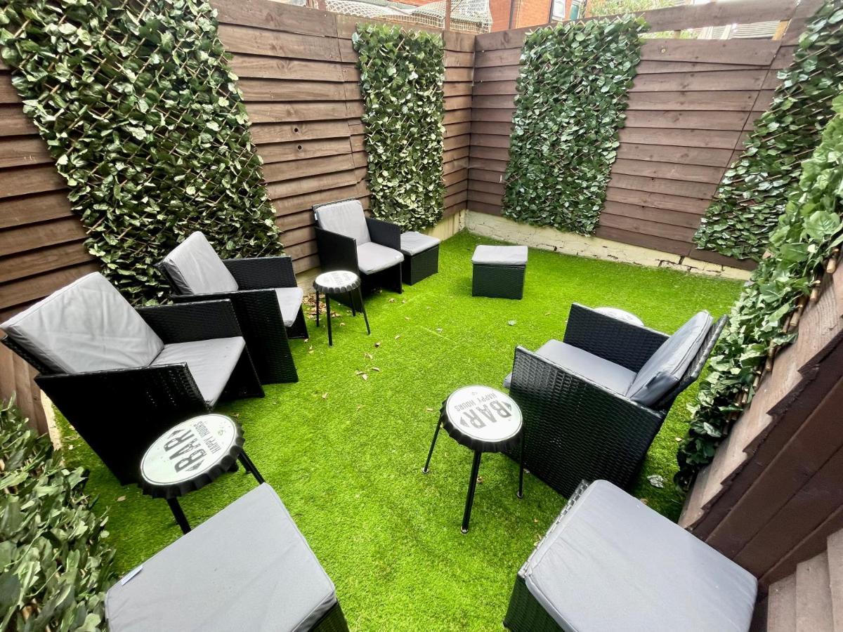 4 Bedroom Anfield House, 7 Beds, Free Parking, Garden - 5 Mins To Lfc, 15 Mins To Centre