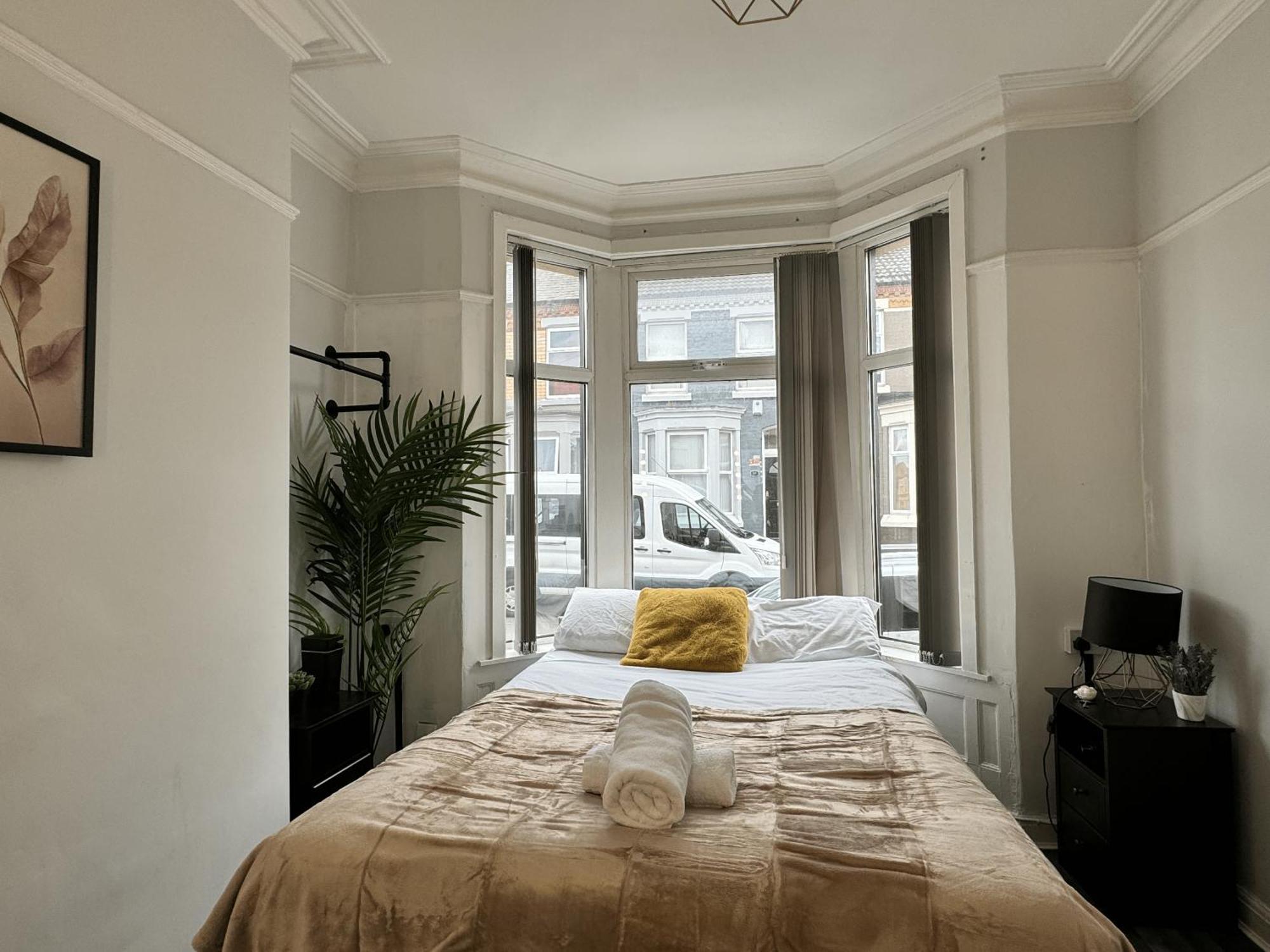 4 Bedroom Anfield House, 7 Beds, Free Parking, Garden - 5 Mins To Lfc, 15 Mins To Centre * Liverpool